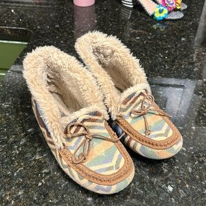 Ugg, Pendleton slippers.